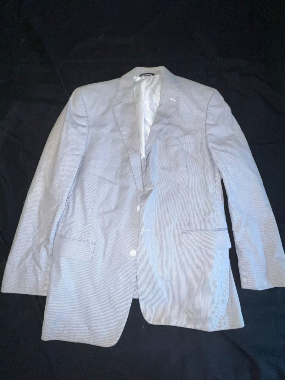 Haspel Men's Light Blue Seersucker Two-Button Blazer With Notch Lapel & Vented B